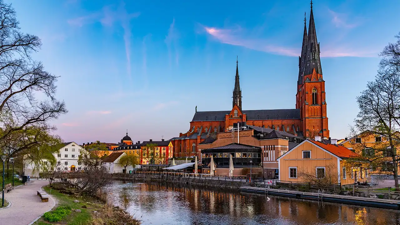 Sveriges 12 vackraste kyrkor