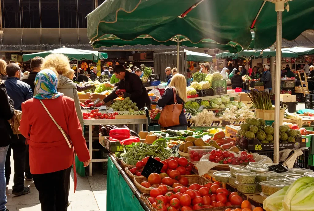 flea markets in Paris